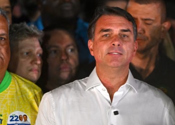 De Brasil a Ecuador por Puerto Iguazú: reconstruyen la ruta de escape de Flávio Bolsonaro