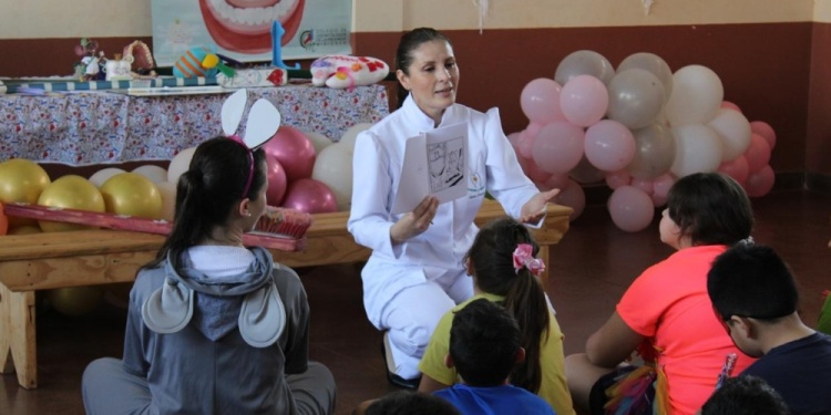 NARRAR PARA PREVENIR. A partir de historias, enseña hábitos de cuidado bucodental.