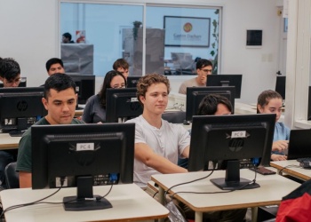 Ingeniería en Informática de la UGD obtuvo la acreditación de la CONEAU