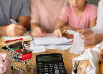 Para no ser pobre en la Argentina, una familia tipo necesita más de $1.630.000