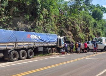 Choque múltiple en Puerto Piray: seis vehículos involucrados y un camionero en terapia intensiva