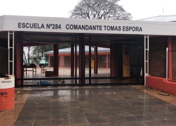 Tensión en la Escuela 284 por el apartamiento de su directora