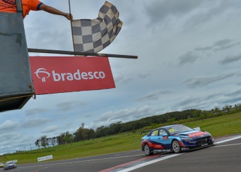 Girolami volvió a ganar en Posadas, ahora con el TCR South America