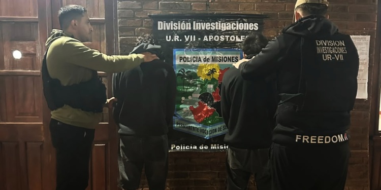 APREHENDIDOS. La Policía detuvo a dos mayores y demoró a dos menores por el robo y la golpiza a Cristian Dos Santos Silva.