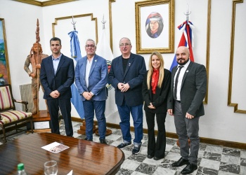 Passalacqua recibió a jueces internacionales que debatirán sobre desinformación en Misiones