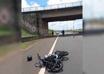 Motociclista lesionado tras despistar en el acceso sur de Posadas