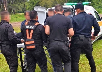 Lo balearon en un procedimiento y agoniza en el Hospital Madariaga