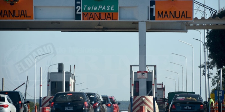 DEMORAS. La concesionaria había anunciado la entrega gratuita en las estaciones de peaje, pero su activación viene registrando altibajos, con demoras de más de 72 horas.
