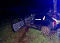 Un auto lo habría rozado y escapó: despistó en la ruta 12 y una joven fue hospitalizada
