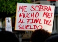 Para dos de cada tres argentinos, el sueldo se termina antes del día 20