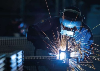 La Provincia lanzó cursos de soldadura, electricidad y mecánica: “Son rápidos, intensivos y gratuitos”